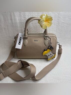 DKNY Suki SM Duffle Crossbody 💛